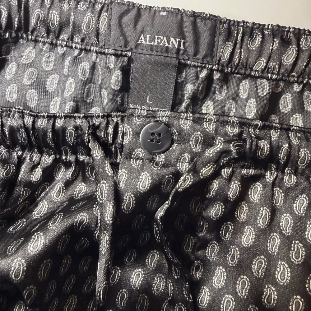 Alfani Men’s Black Paisley Long Sleeve Pajama Set - Picture 5 of 5